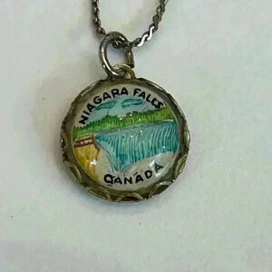 Vintage Niagara Falls Canada Necklace